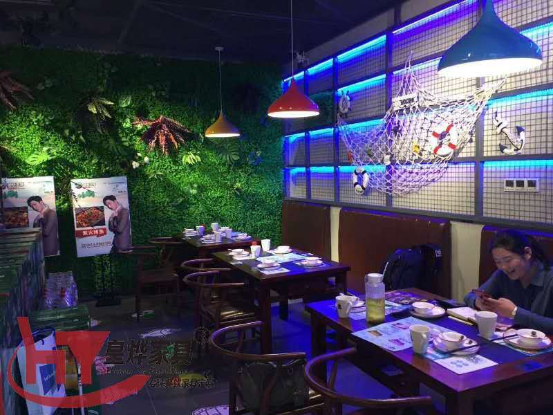 餐饮桌椅定制