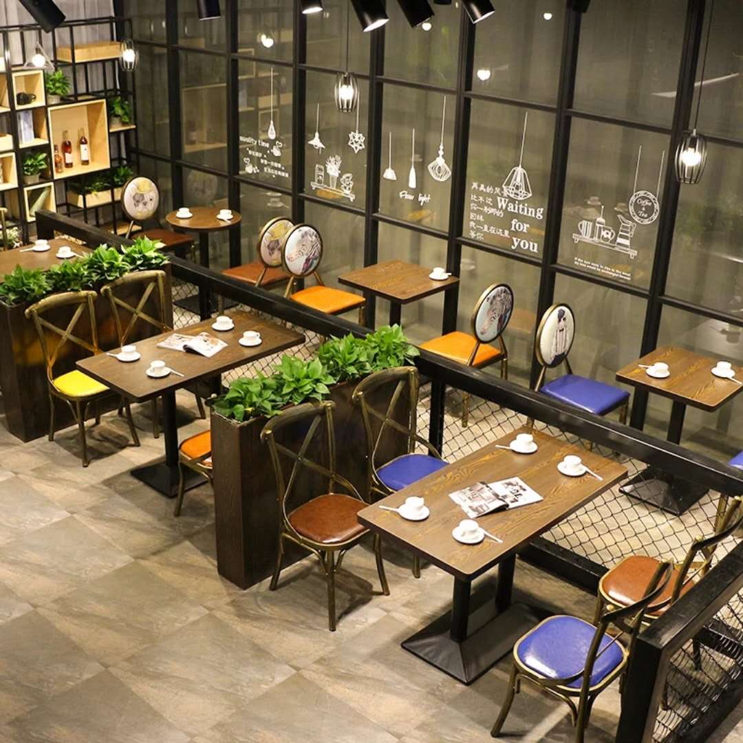 餐厅桌椅