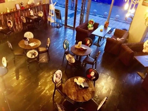 香港翠华茶餐厅餐桌椅定制案例