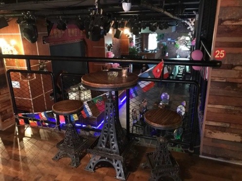 香港翠华茶餐厅餐桌椅定制案例