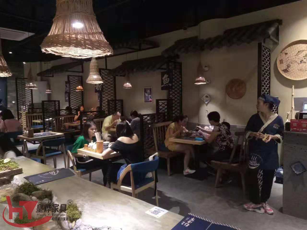 餐饮桌椅批发