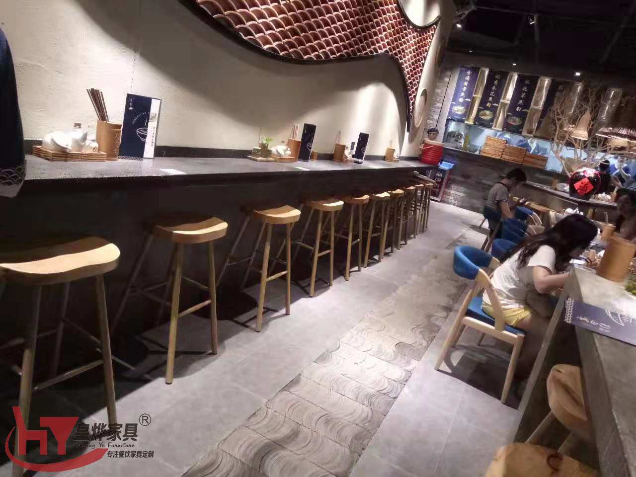 餐饮桌椅批发