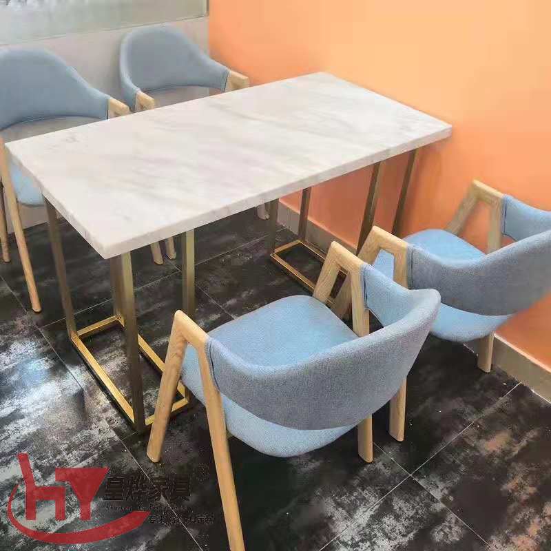 快餐店桌子椅子