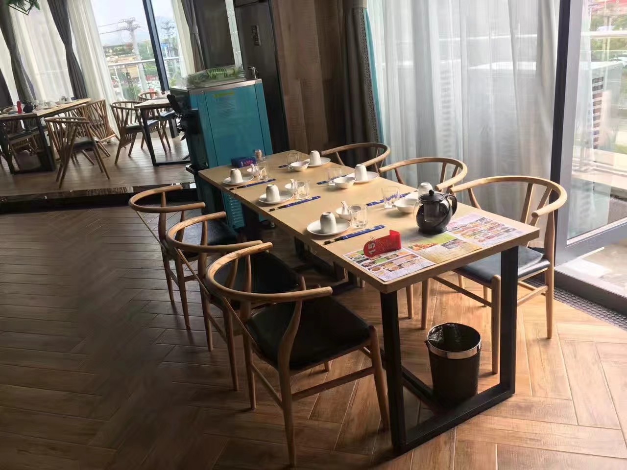 茶餐厅桌椅