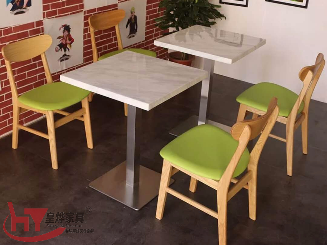 人造大理石餐桌