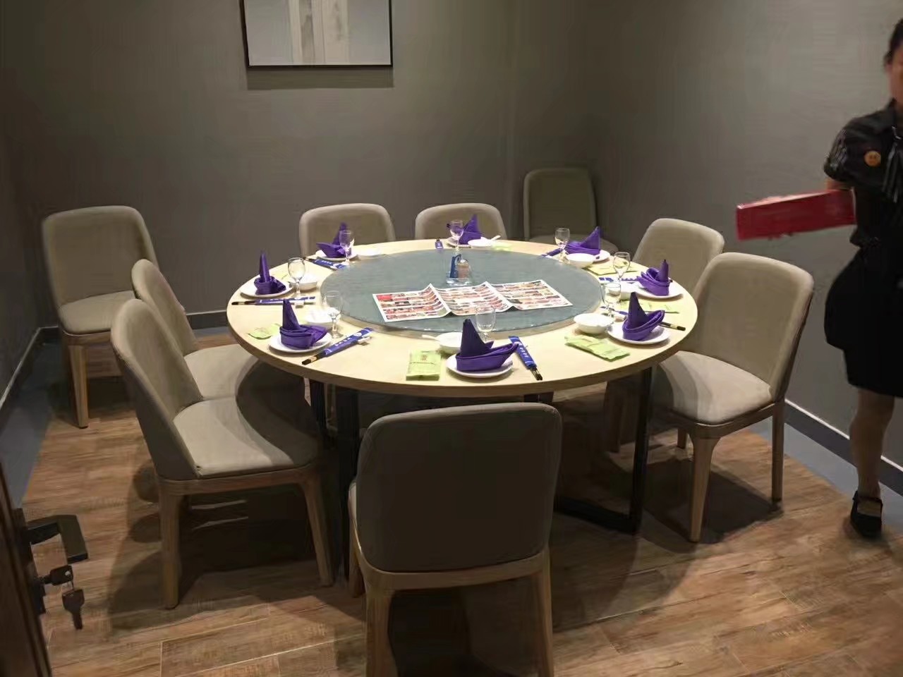 茶餐厅桌椅