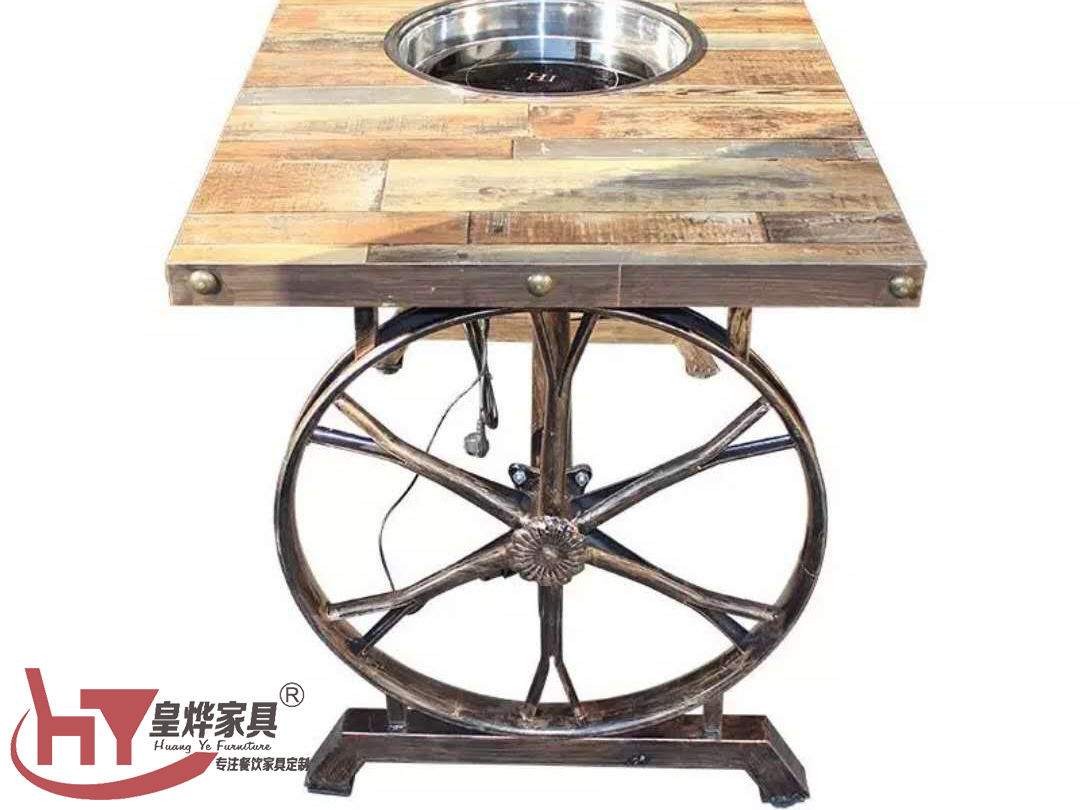 复古车轮桌椅