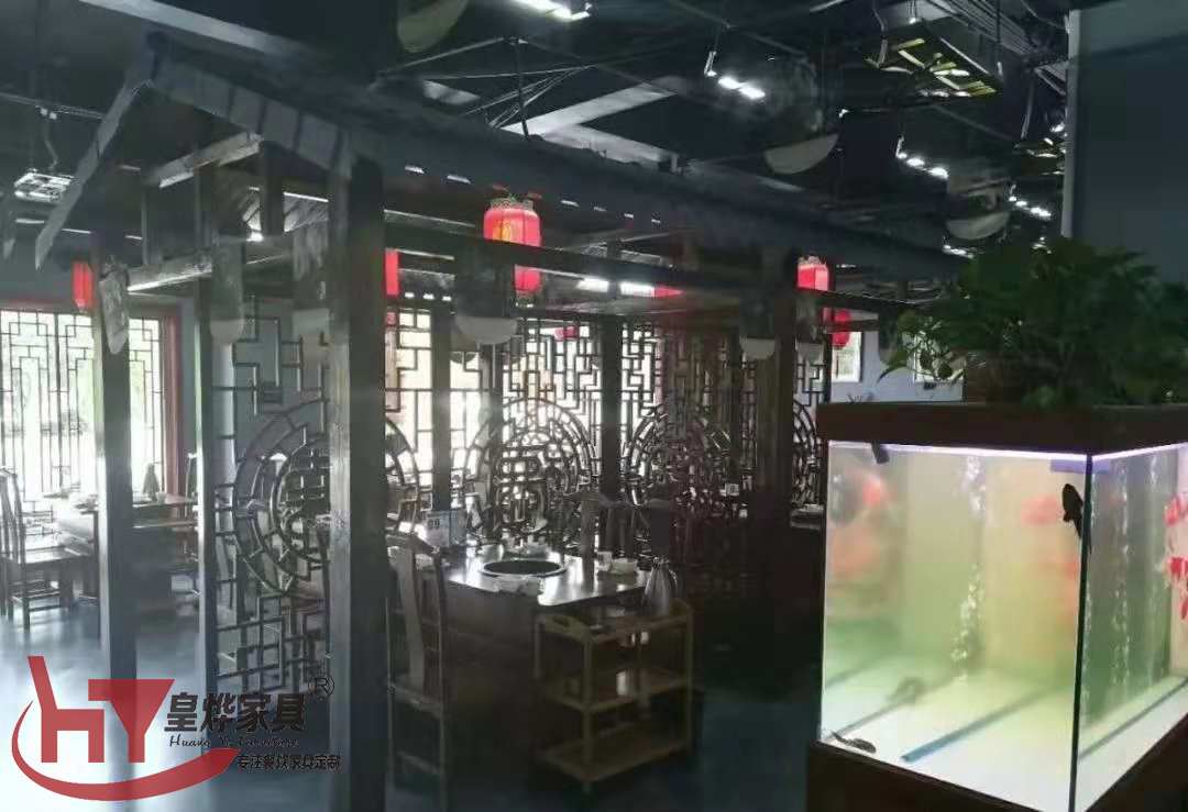 火锅店桌椅