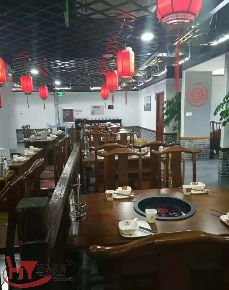 火锅店桌椅