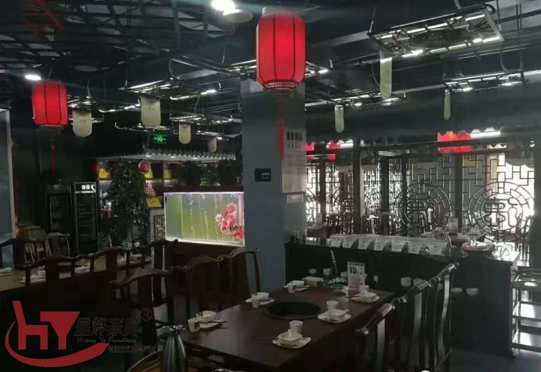 火锅店桌椅