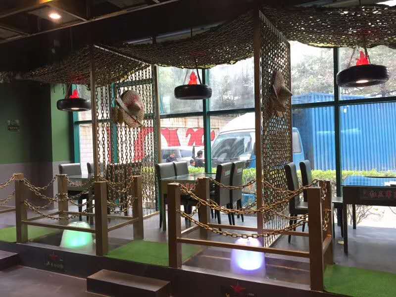 主题餐厅桌椅