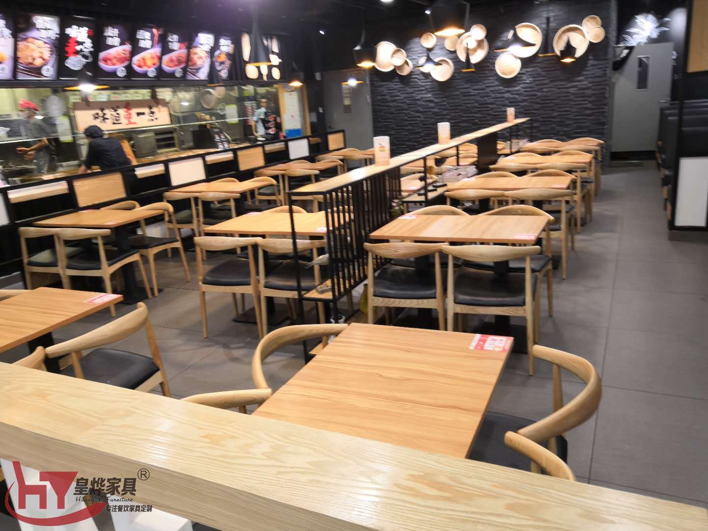餐厅餐桌椅