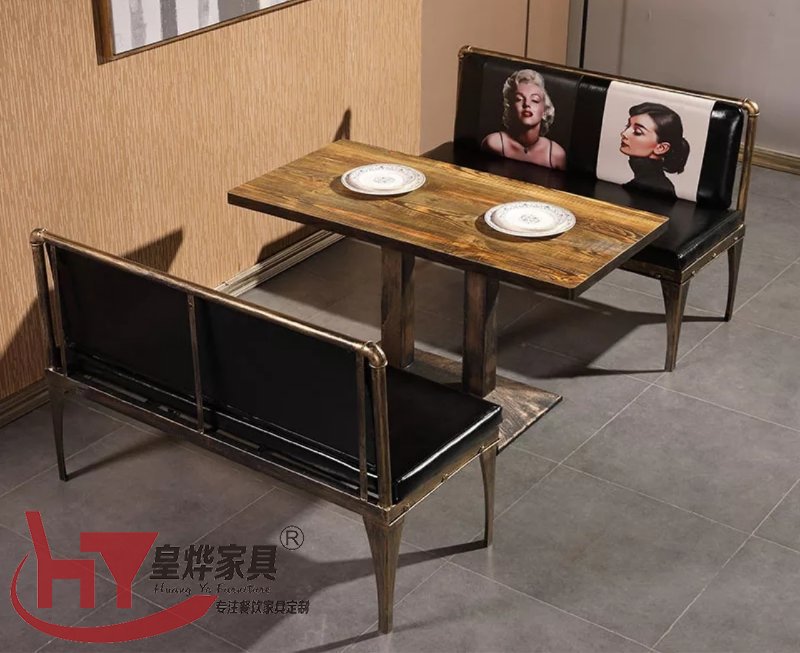 咖啡店餐桌椅