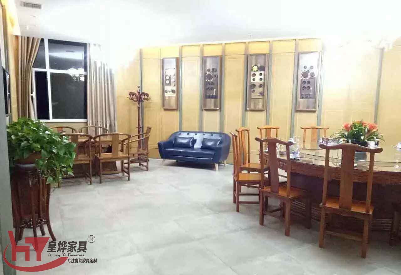 饭店桌椅