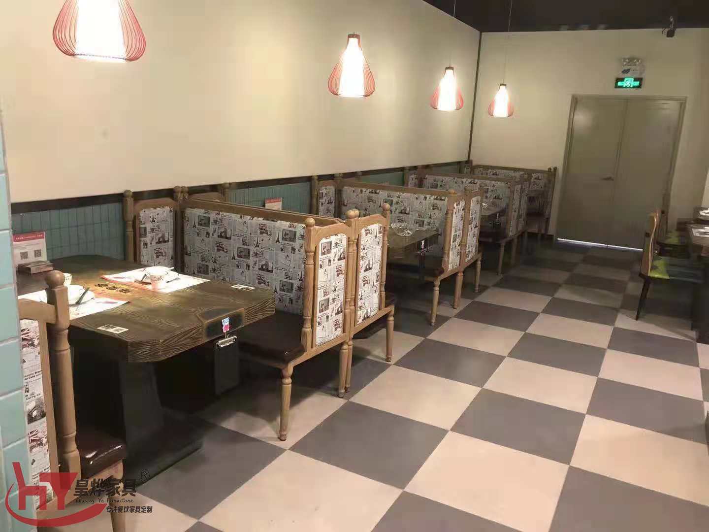 餐饮桌椅定做