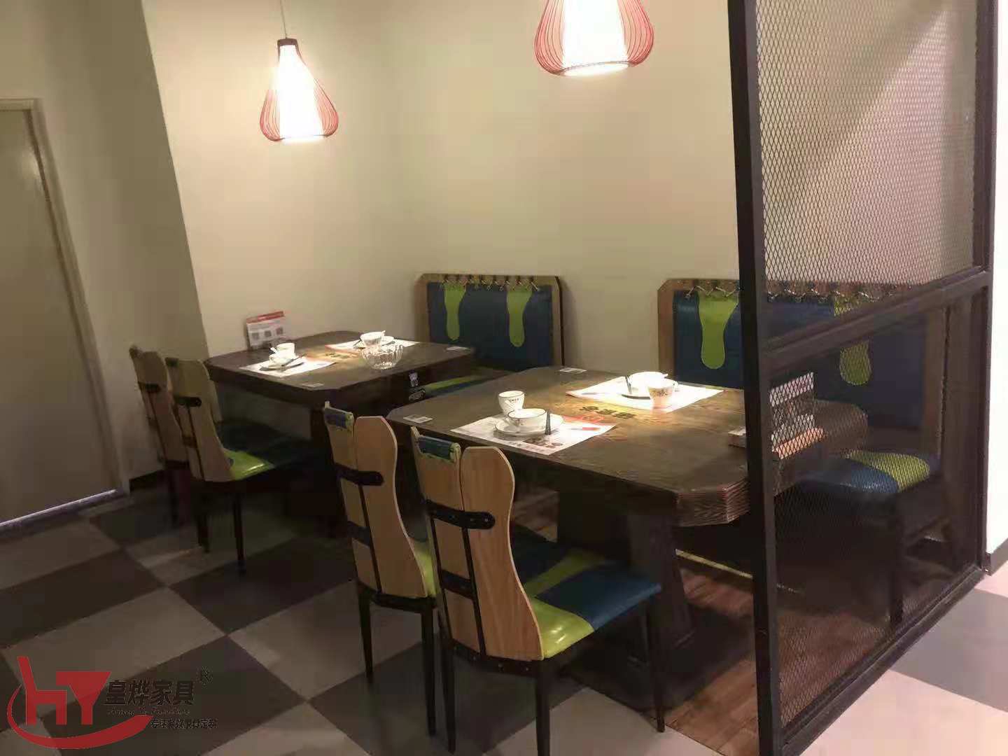 餐饮桌椅定做
