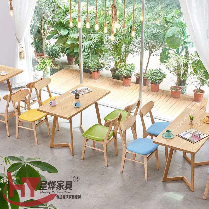 西餐厅桌椅