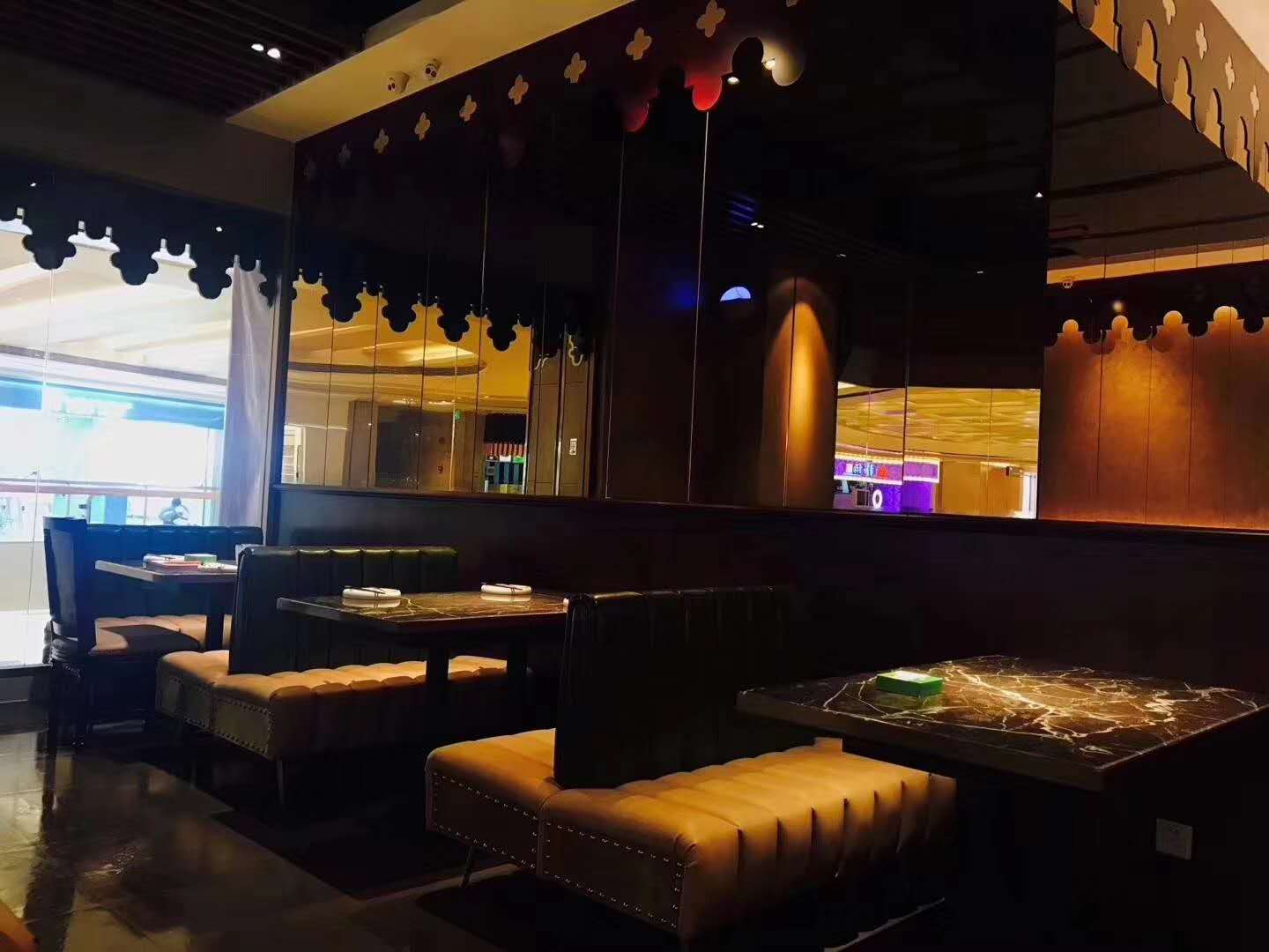 餐厅餐桌椅